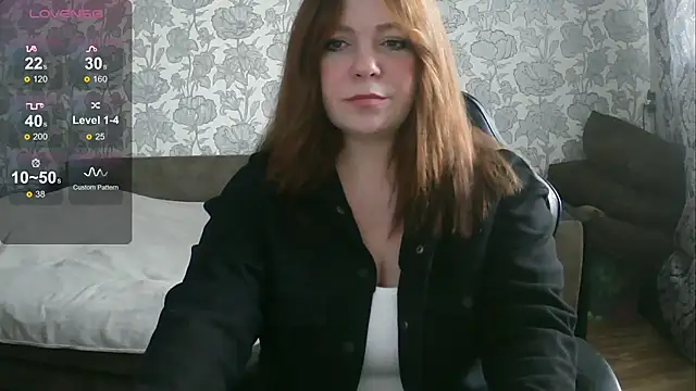 Snapshot of Sabrina_Poison chatting on December 14, 7:07 am Sabrina Poison online show from December 14, 7:07 am