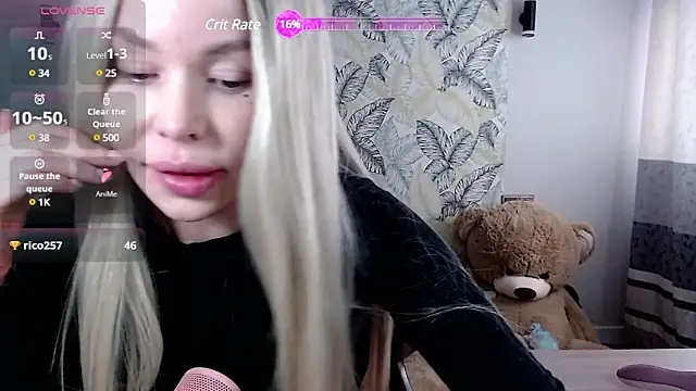 Snapshot of Marmalade_Fox chatting on March 7, 4:46 am Marmalade Fox online show from March 7, 4:46 am