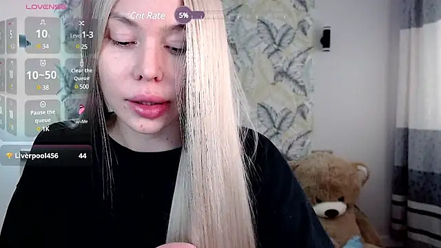 Snapshot of Marmalade_Fox chatting on March 16, 4:41 am Marmalade Fox online show from March 16, 4:41 am