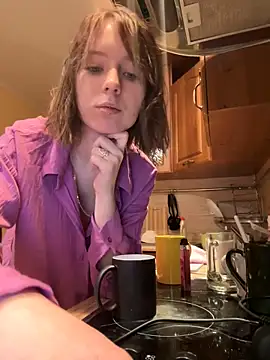 Crayzy Luv online show from January 27, 11:00 pm