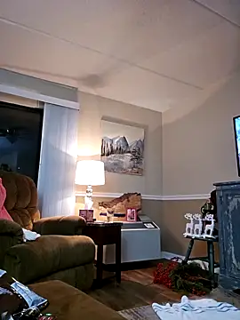 Snapshot of Dixiefaye_Pika chatting on February 3, 12:15 am Dixiefaye Pika online show from February 3, 12:15 am