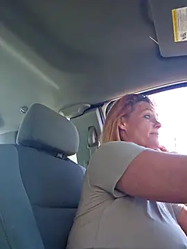 Snapshot of Dixiefaye_Pika chatting on March 18, 5:10 pm Dixiefaye Pika online show from March 18, 5:10 pm