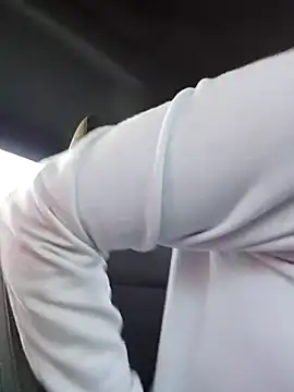 Snapshot of Dixiefaye_Pika chatting on March 19, 11:47 pm Dixiefaye Pika online show from March 19, 11:47 pm