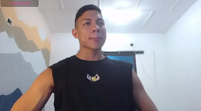 Snapshot of aalan_foxter chatting on January 30, 11:55 pm aalan foxter online show from January 30, 11:55 pm