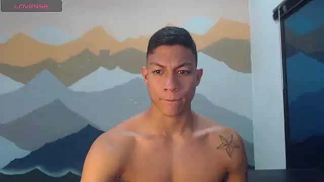 Snapshot of aalan_foxter chatting on February 19, 2:12 am aalan foxter online show from February 19, 2:12 am