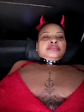 Snapshot of Dominik_girl chatting on May 3, 7:20 pm Dominik girl online show from May 3, 7:20 pm
