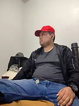 Snapshot of Potro23hotzen chatting on December 21, 12:53 am Potro23hotzen online show from December 21, 12:53 am