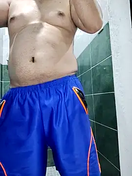 Snapshot of Potro23hotzen chatting on February 17, 1:04 am Potro23hotzen online show from February 17, 1:04 am