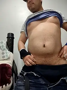 Snapshot of Potro23hotzen chatting on February 18, 11:41 pm Potro23hotzen online show from February 18, 11:41 pm