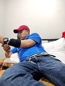 Snapshot of Potro23hotzen chatting on November 11, 8:31 pm Potro23hotzen online show from November 11, 8:31 pm