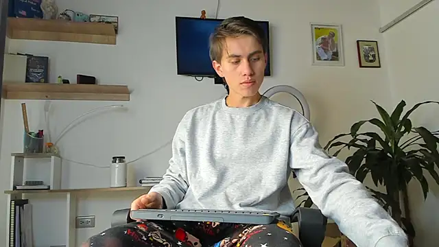 manucute 23  online show from January 14, 2:01 pm