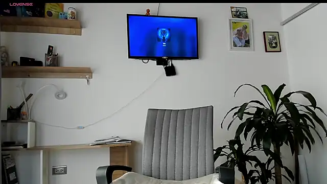 manucute 23  online show from March 19, 3:27 pm