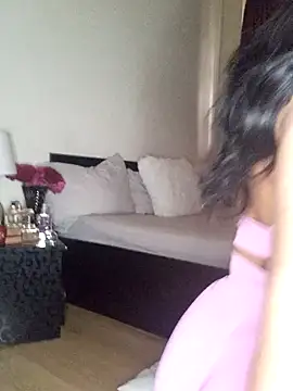 GiseleReine online show from March 17, 12:57 pm