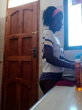 hotgal1112 online show from February 2, 9:41 am