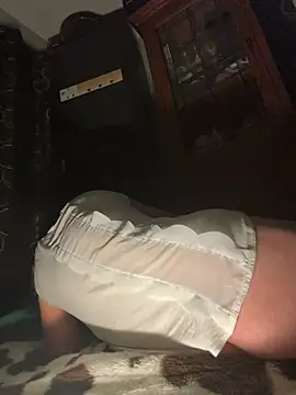 Snapshot of SexyB214 chatting on February 22, 7:12 am SexyB214 online show from February 22, 7:12 am