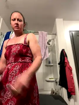 Snapshot of SexyB214 chatting on October 7, 9:56 pm SexyB214 online show from October 7, 9:56 pm