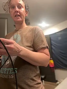 Snapshot of SexyB214 chatting on October 11, 3:21 pm SexyB214 online show from October 11, 3:21 pm