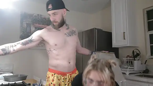 Snapshot of NatalieKneals chatting on November 13, 5:06 am NatalieKneals online show from November 13, 5:06 am