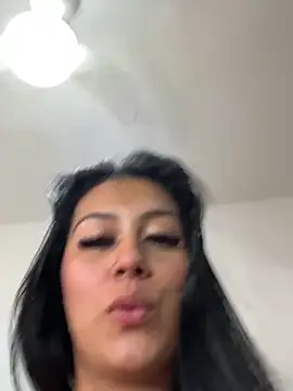 Miss Racheal BR online show from May 11, 12:55 pm