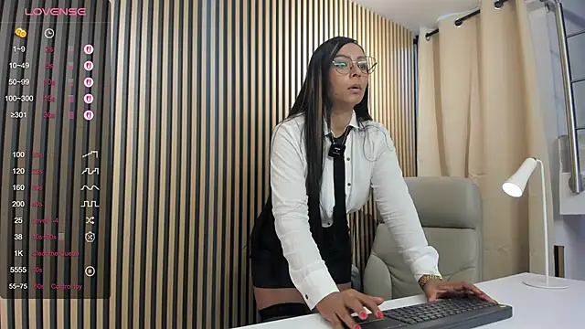 lulu 072 online show from February 25, 3:27 pm