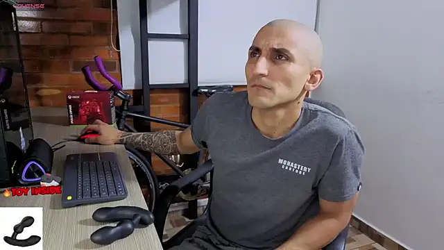 Marck Muscle online show from April 6, 2:20 am