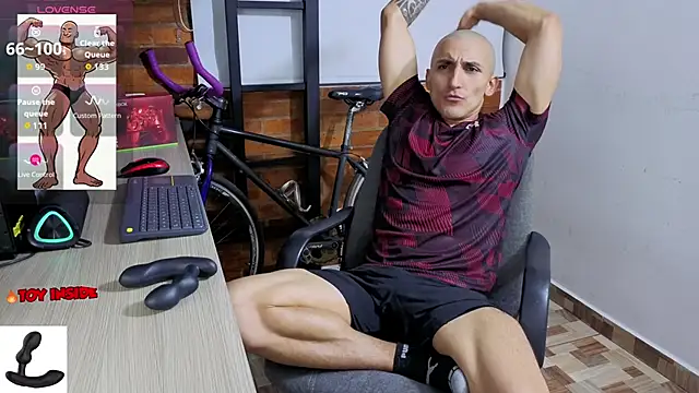 Snapshot of Marck_Muscle chatting on April 21, 1:53 am Marck Muscle online show from April 21, 1:53 am