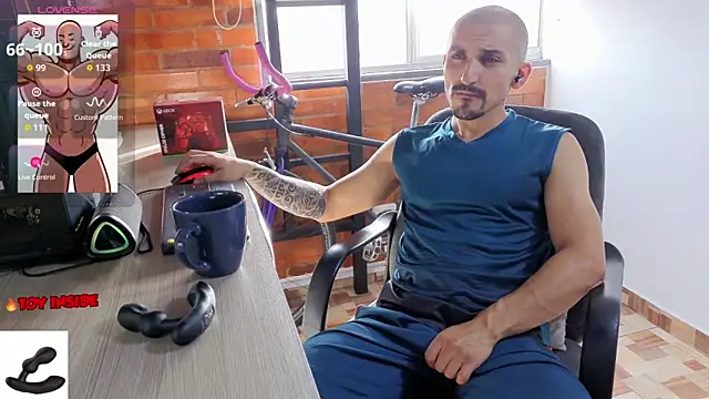 Snapshot of Marck_Muscle chatting on May 28, 9:12 pm Marck Muscle online show from May 28, 9:12 pm