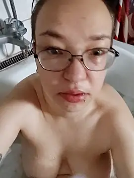 Snapshot of Isabella_Geney chatting on November 10, 12:37 pm Isabella Geney online show from November 10, 12:37 pm