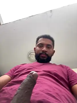 MiddlingAffluent online show from March 31, 5:57 pm