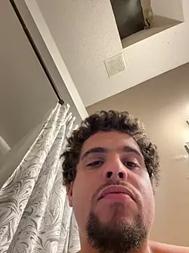 bigitaliandic online show from December 3, 12:35 am