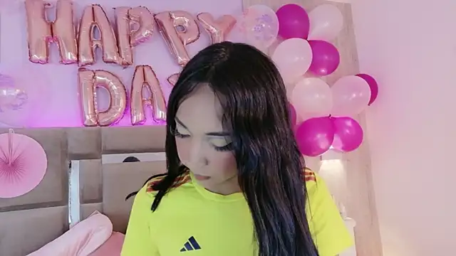 AbrilBrent online show from March 26, 8:25 pm