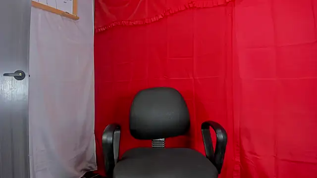 Snapshot of Master_Rimay chatting on December 19, 1:07 am Master Rimay online show from December 19, 1:07 am