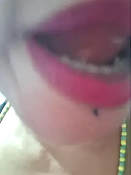 Snapshot of gatadeojosclaros chatting on May 3, 11:22 pm gatadeojosclaros online show from May 3, 11:22 pm