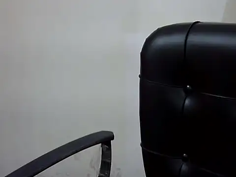 Snapshot of sexy_twisha chatting on January 8, 6:41 am sexy twisha online show from January 8, 6:41 am