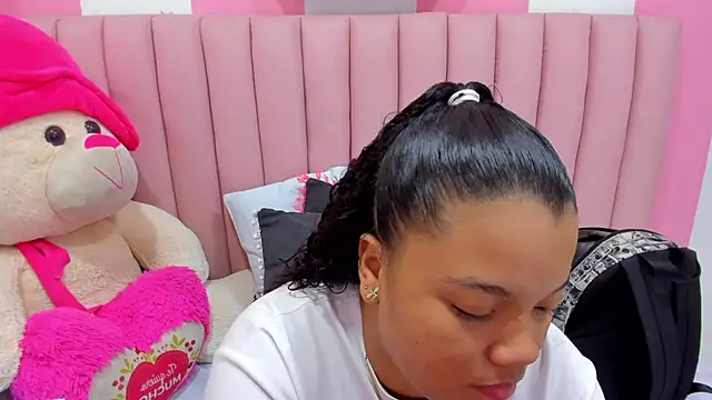 ISABELLA 020 online show from September 11, 2:17 pm