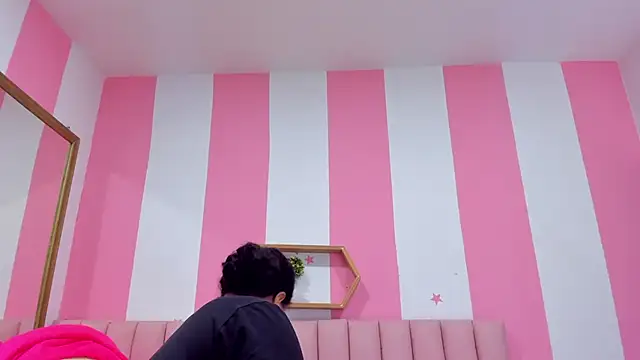 ISABELLA 020 online show from September 22, 1:57 pm