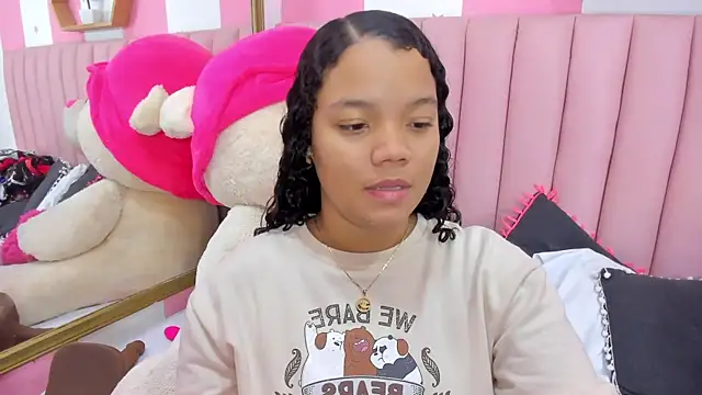 ISABELLA 020 online show from December 16, 12:21 pm