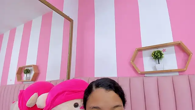 ISABELLA 020 online show from March 28, 12:38 pm