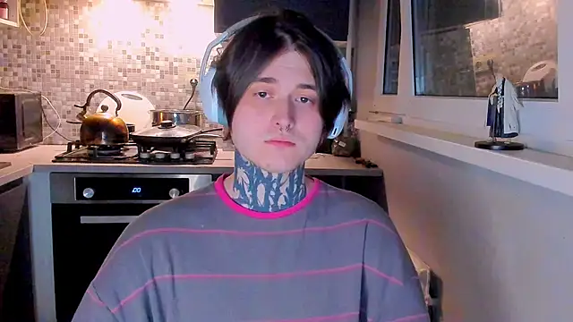  torfin  online show from March 14, 9:53 pm