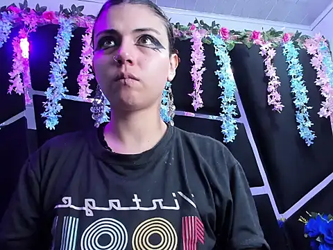 Snapshot of calipso_swet chatting on October 1, 8:48 pm calipso swet online show from October 1, 8:48 pm