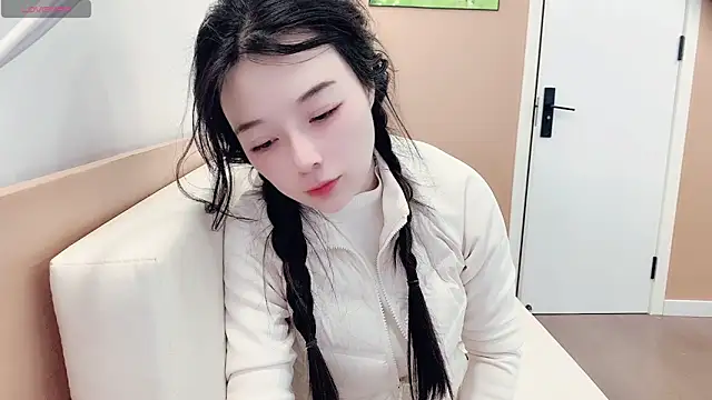 AKiKi711 online show from February 15, 4:20 am