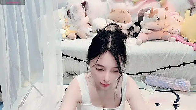 AKiKi711 online show from February 28, 4:57 am