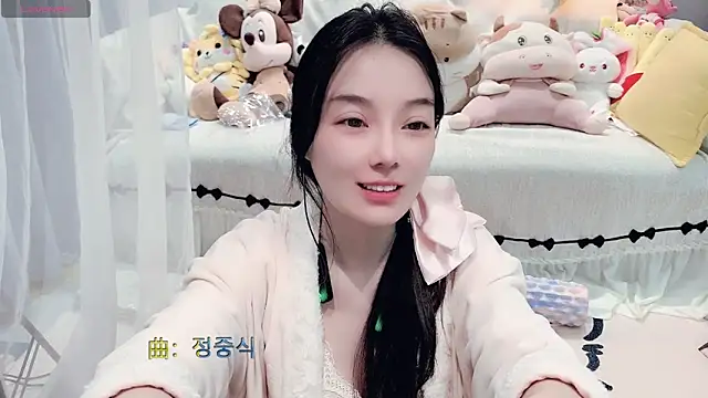 AKiKi711 online show from March 17, 4:54 pm