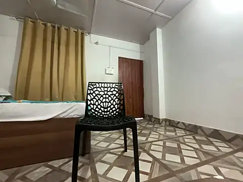 Naughtyandhairy online show from January 15, 10:31 am