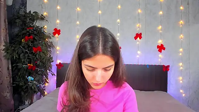 Milana Crystal  online show from December 16, 8:08 am