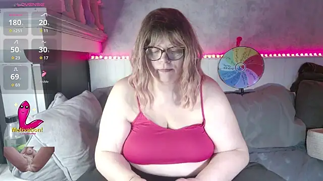 Lola-squirt online show from February 9, 10:54 pm