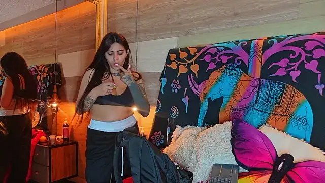 Cori Paige online show from February 4, 4:07 am