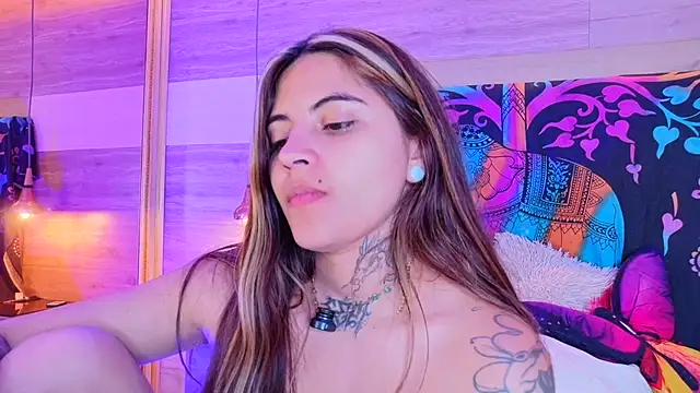 Cori Paige online show from April 7, 3:51 am