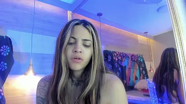 Cori Paige online show from April 22, 4:15 am