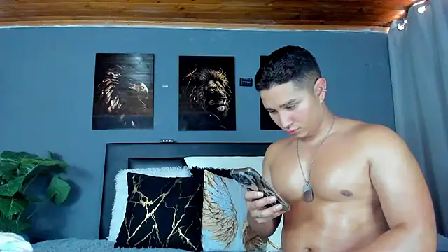 Snapshot of francesco_evan chatting on September 30, 8:14 pm francesco evan online show from September 30, 8:14 pm